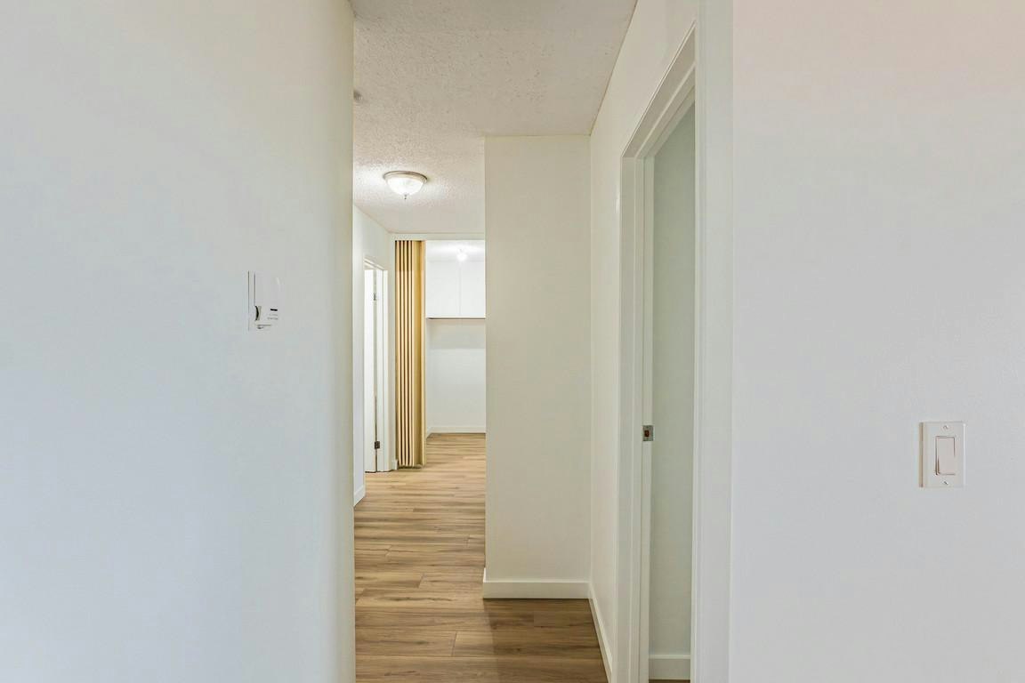 208-1102 Hermitage Road NW, Edmonton, AB, T5A 4M3 - 7