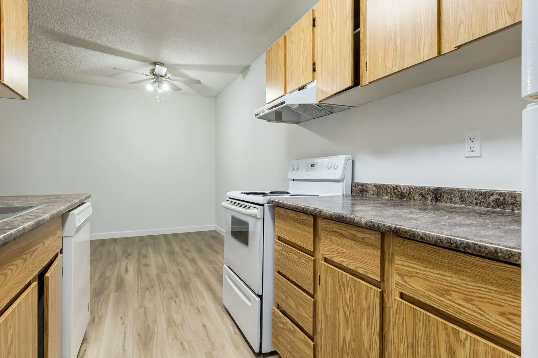 110-35 Homestead Crescent NW, Edmonton, AB, T5A 4P4 - 5