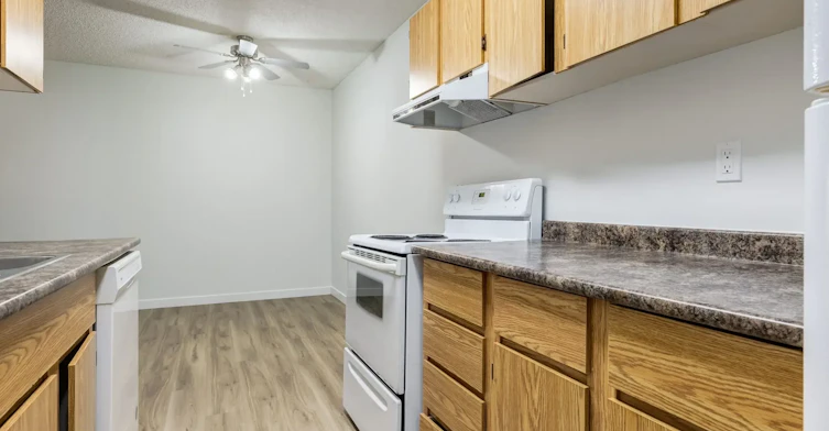 110-35 Homestead Crescent NW, Edmonton, AB, T5A 4P4 - 5