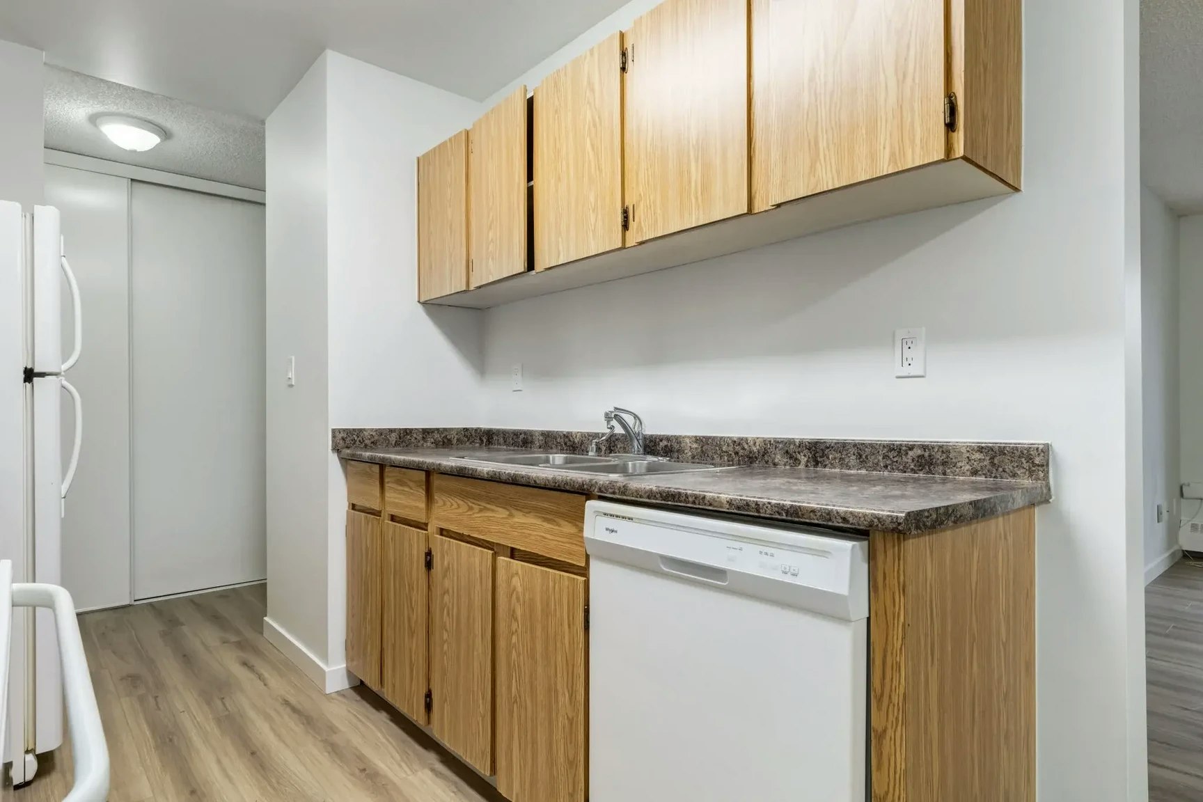 110-35 Homestead Crescent NW, Edmonton, AB, T5A 4P4 - 7