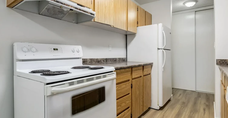 110-35 Homestead Crescent NW, Edmonton, AB, T5A 4P4 - 3