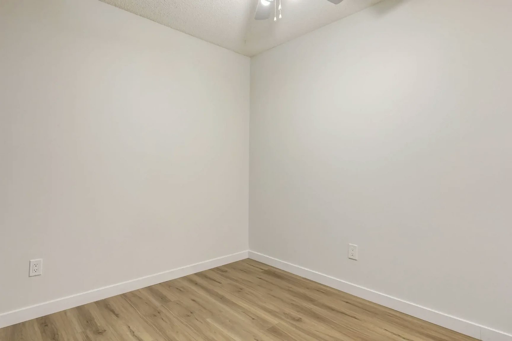 110-35 Homestead Crescent NW, Edmonton, AB, T5A 4P4 - 10