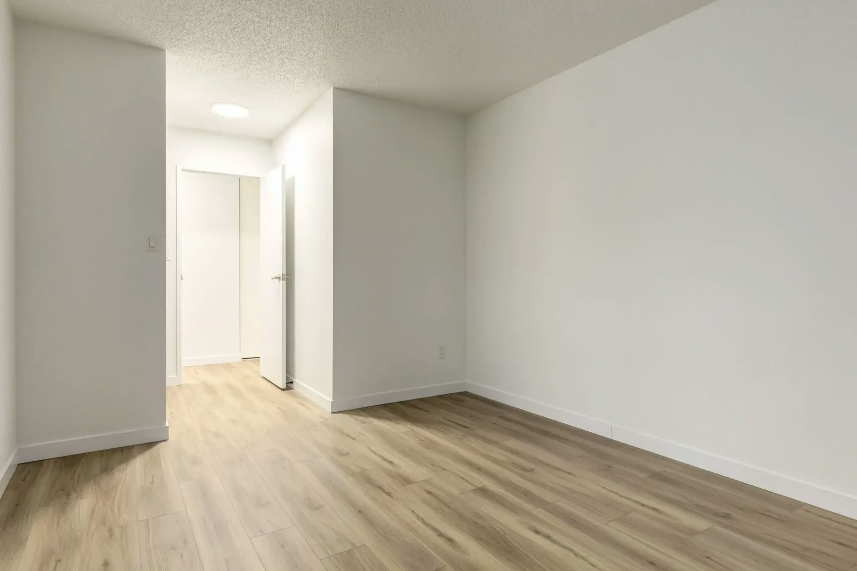 110-358 Hooper Crescent, Edmonton, AB, T5A 4P3 - 13