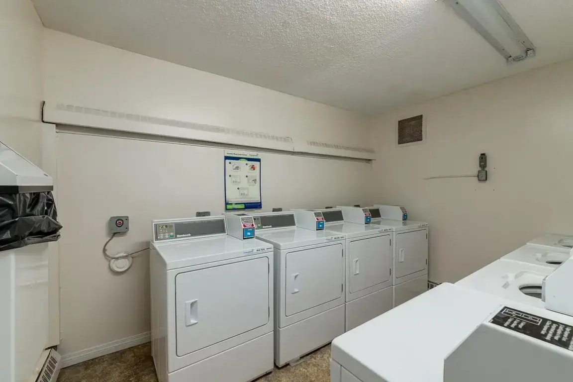 306-8 Hooper Crescent, Edmonton, AB, T5A 4K7 - 41
