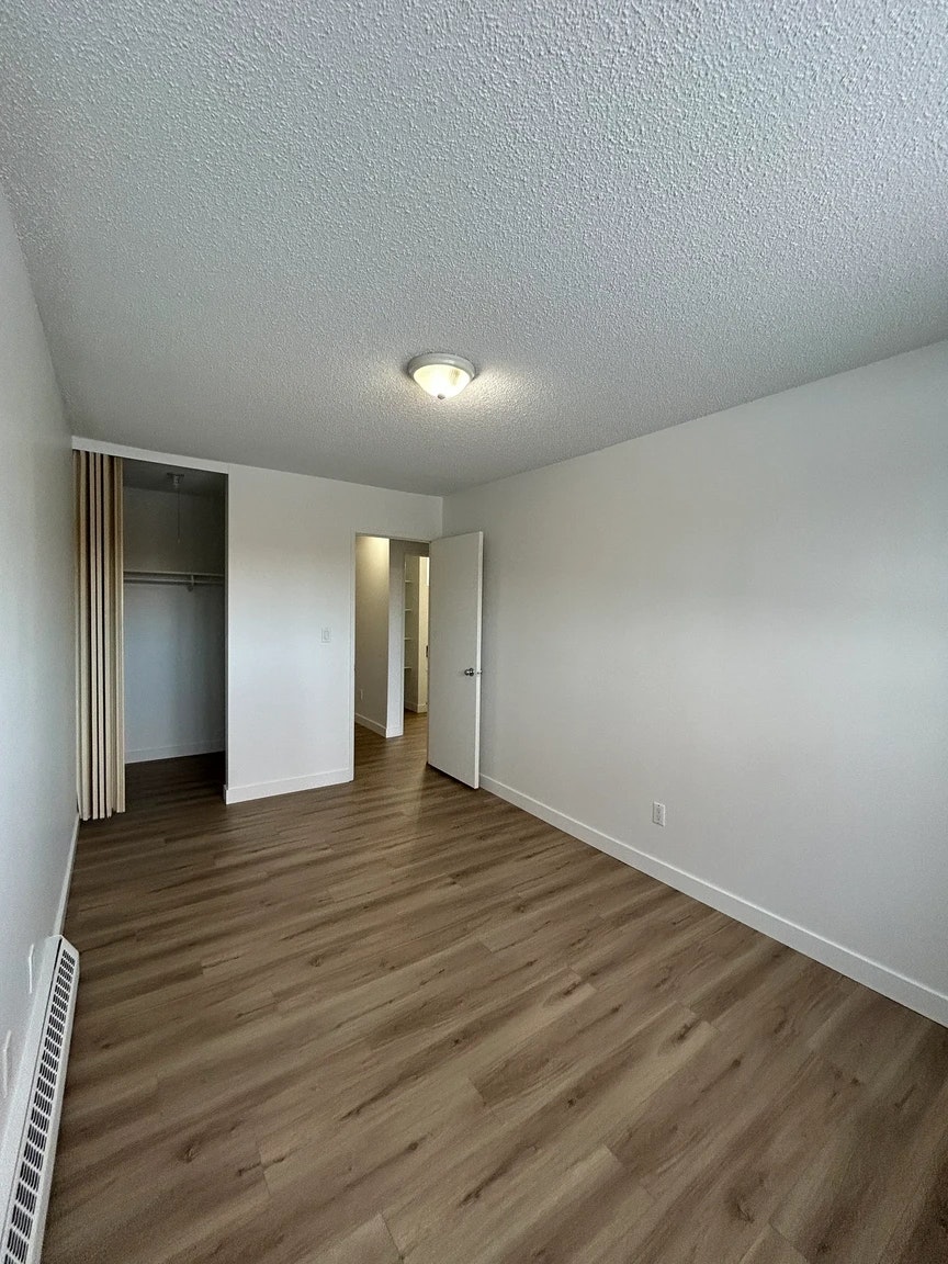 306-8 Hooper Crescent, Edmonton, AB, T5A 4K7 - 33