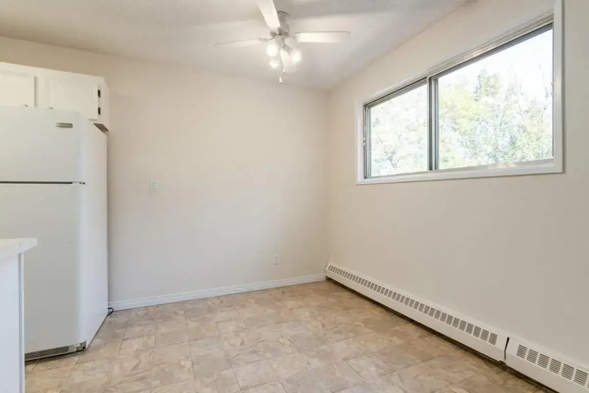 306-8 Hooper Crescent, Edmonton, AB, T5A 4K7 - 26