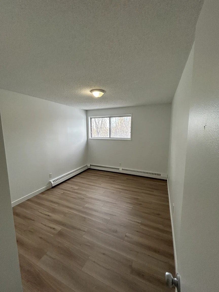 306-8 Hooper Crescent, Edmonton, AB, T5A 4K7 - 34