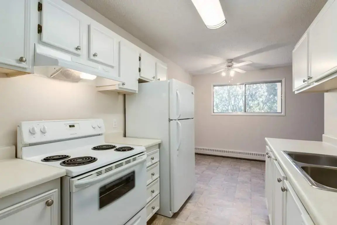 306-8 Hooper Crescent, Edmonton, AB, T5A 4K7 - 25