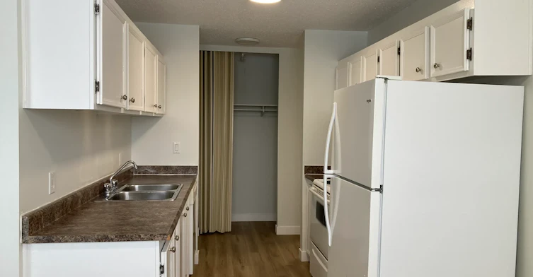 306-8 Hooper Crescent, Edmonton, AB, T5A 4K7 - 38