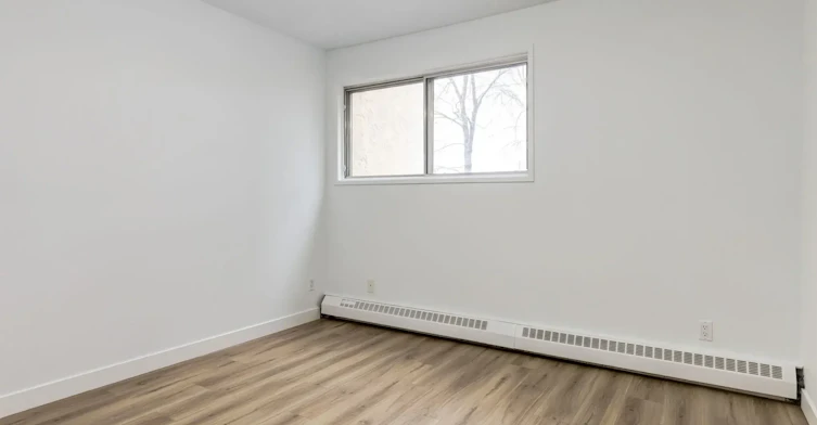 306-8 Hooper Crescent, Edmonton, AB, T5A 4K7 - 3