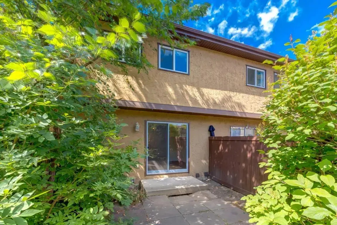 89-15 Hyndman Crescent NW, Edmonton, AB, T5A 4S5 - 11