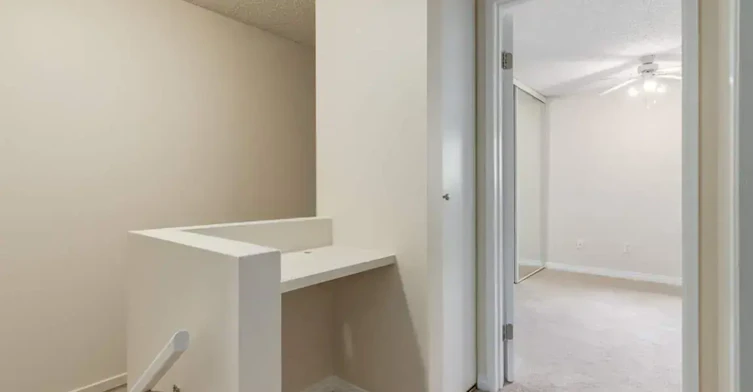 89-15 Hyndman Crescent NW, Edmonton, AB, T5A 4S5 - 7