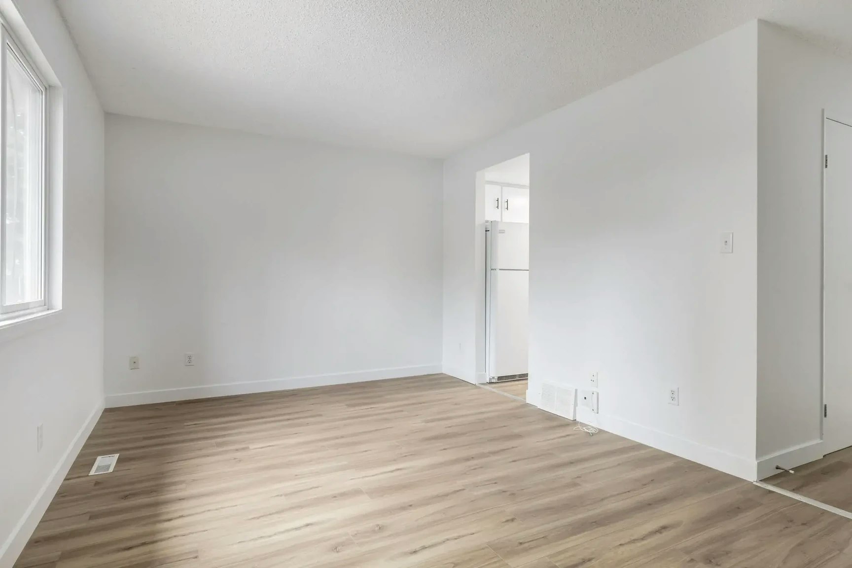 445-14 Horner Road NW, Edmonton, AB, T5A 4L9 - 9