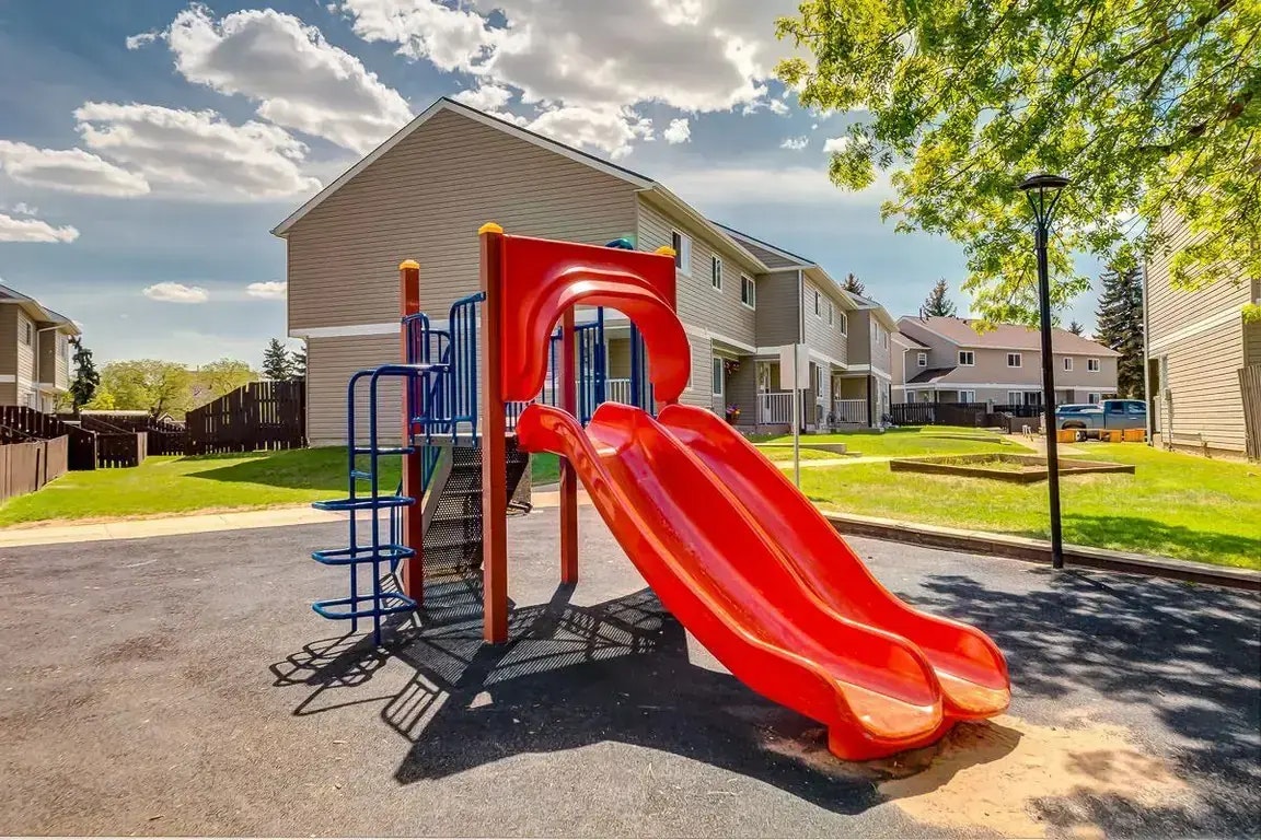 445-14 Horner Road NW, Edmonton, AB, T5A 4L9 - 3