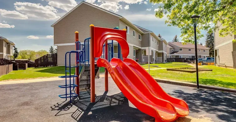 445-14 Horner Road NW, Edmonton, AB, T5A 4L9 - 3