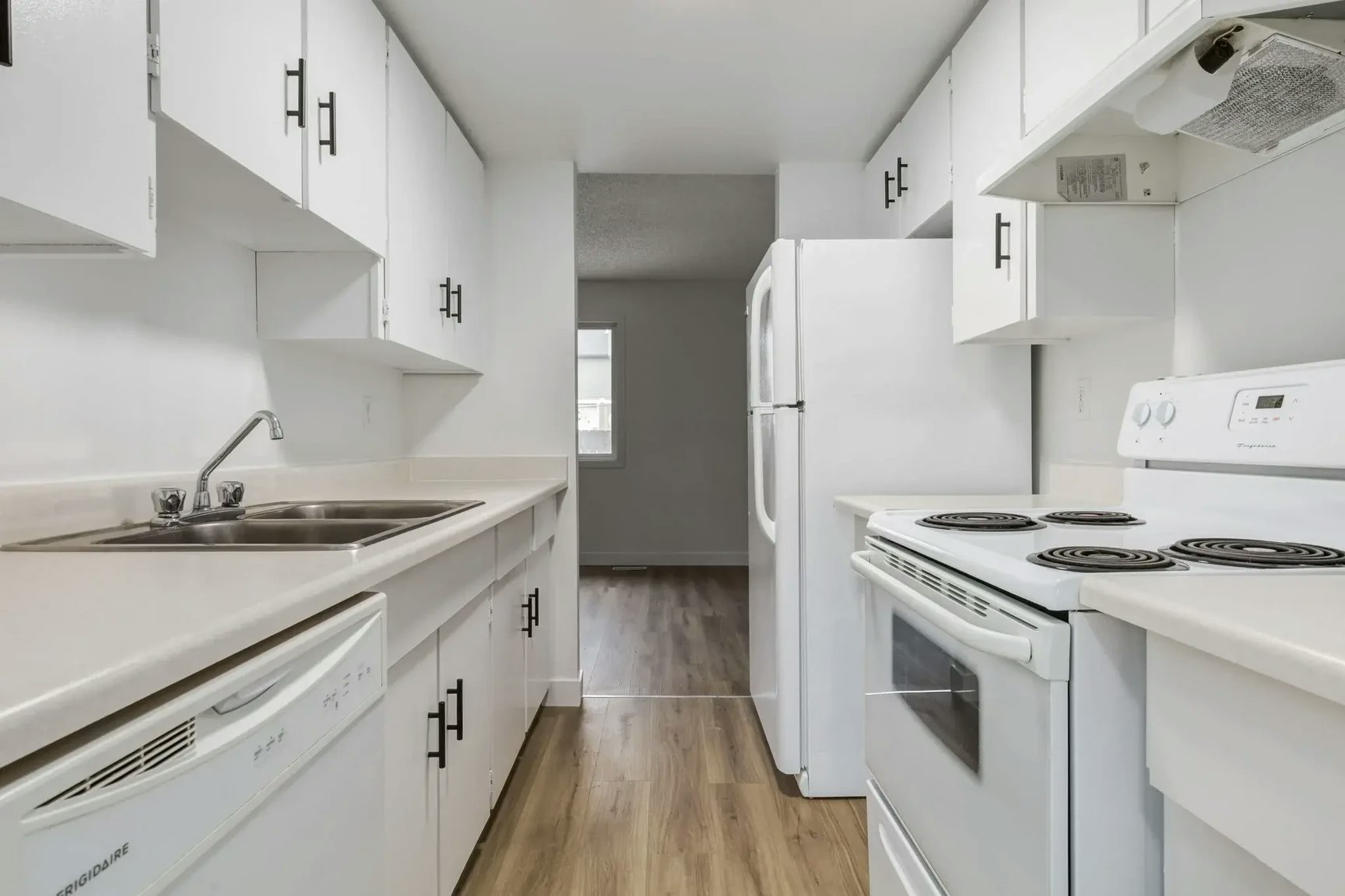 445-14 Horner Road NW, Edmonton, AB, T5A 4L9 - 12
