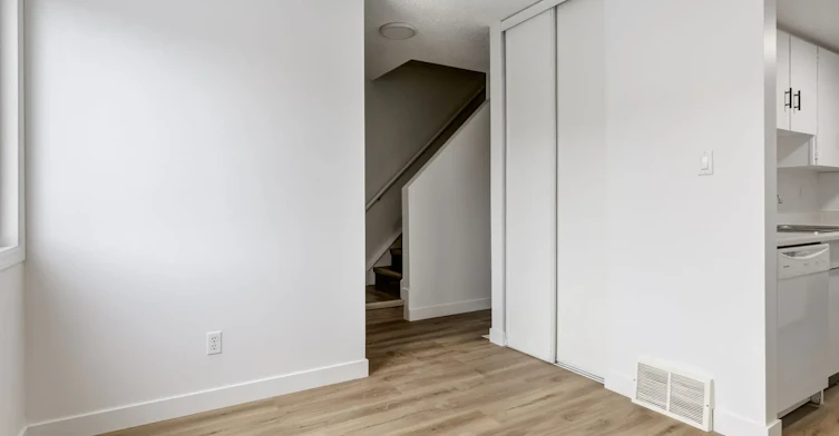 445-14 Horner Road NW, Edmonton, AB, T5A 4L9 - 7