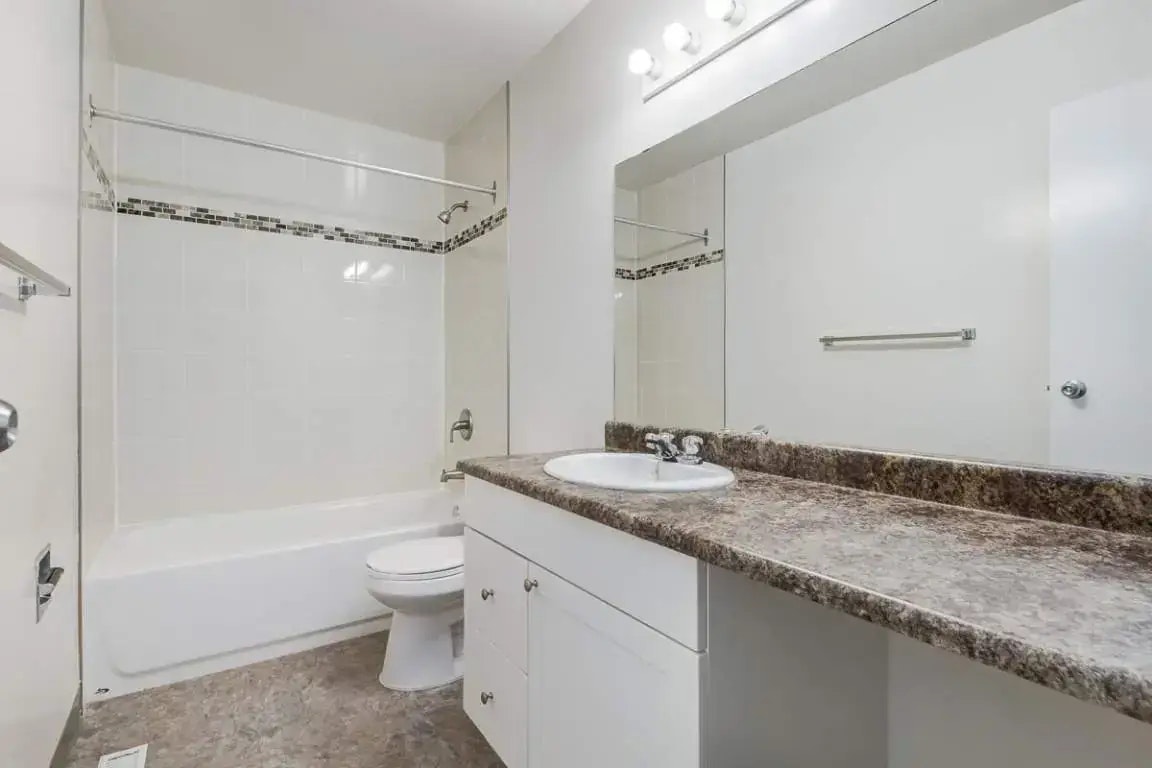 445-14 Horner Road NW, Edmonton, AB, T5A 4L9 - 38