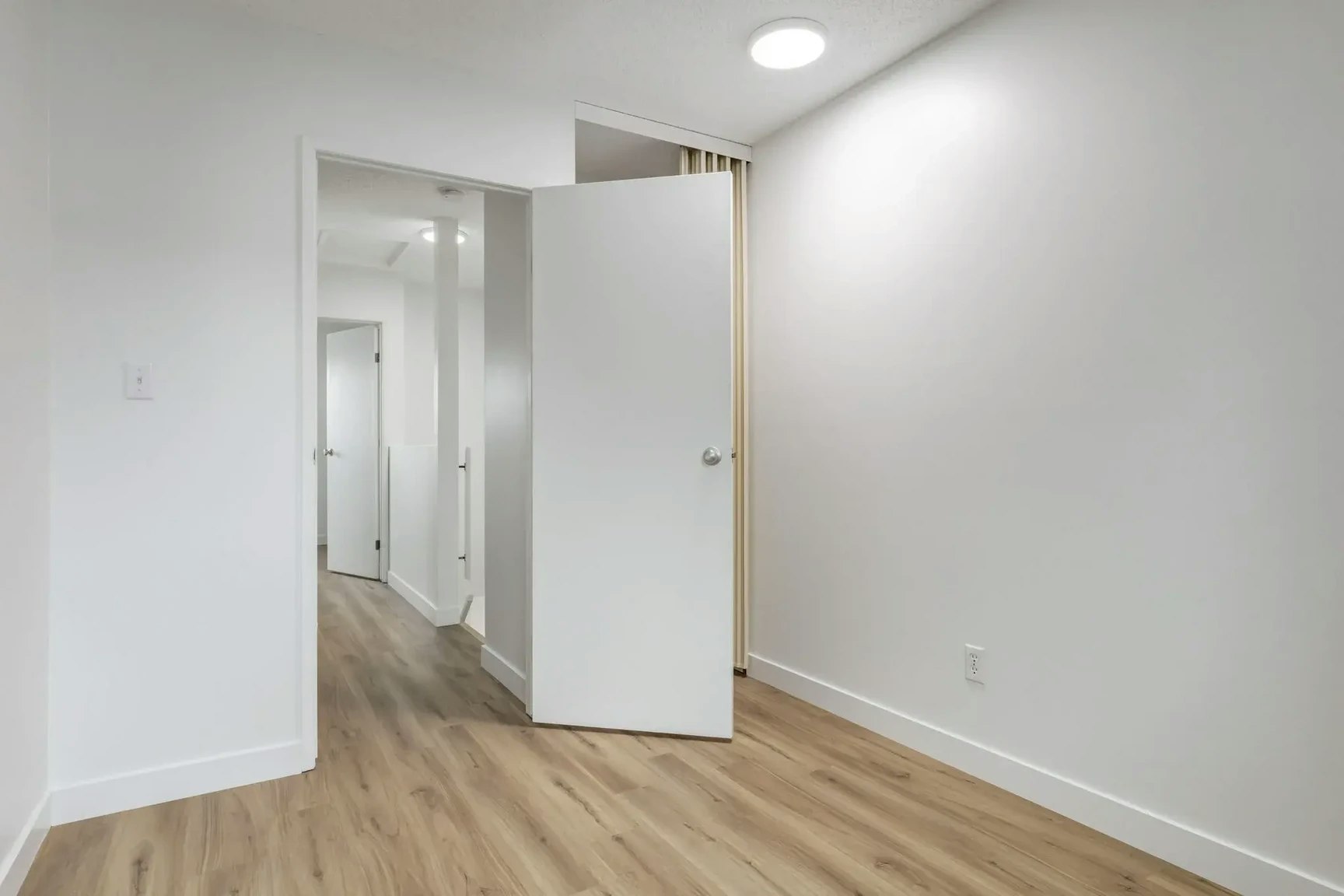 445-14 Horner Road NW, Edmonton, AB, T5A 4L9 - 17