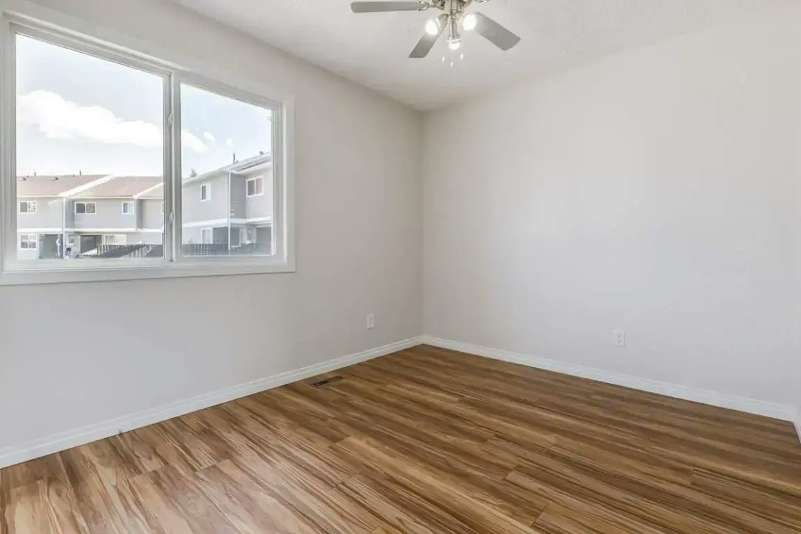 521-14 Horner Road NW, Edmonton, AB, T5A 4L9 - 34