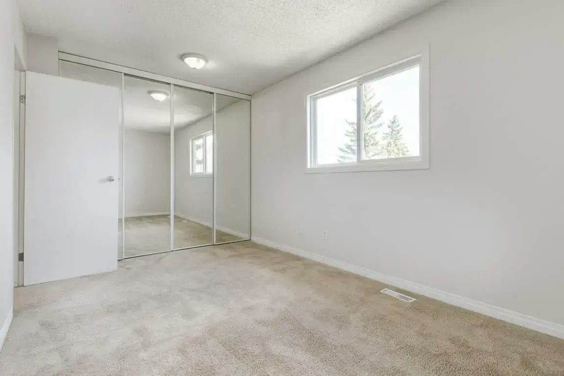 521-14 Horner Road NW, Edmonton, AB, T5A 4L9 - 36