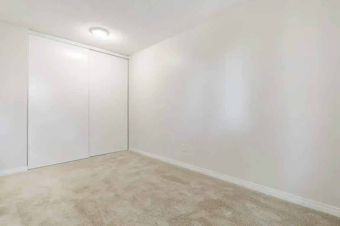 521-14 Horner Road NW, Edmonton, AB, T5A 4L9 - 37
