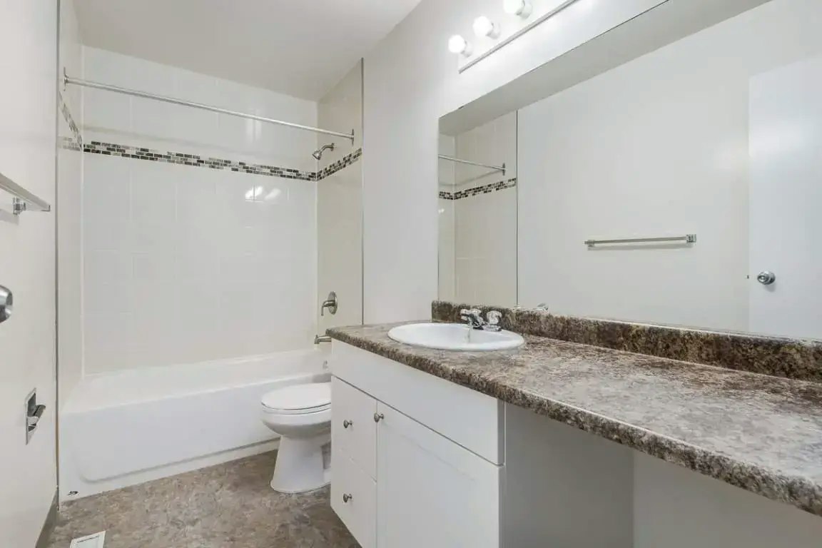 521-14 Horner Road NW, Edmonton, AB, T5A 4L9 - 38
