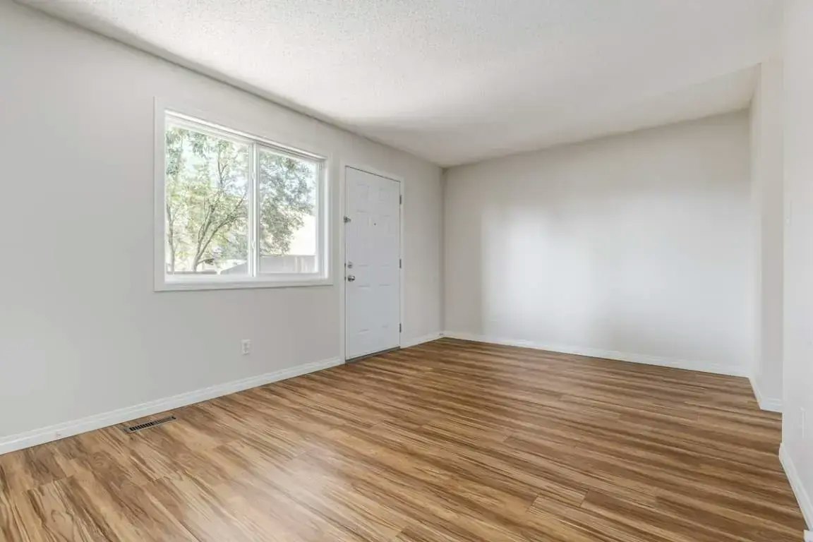 521-14 Horner Road NW, Edmonton, AB, T5A 4L9 - 30