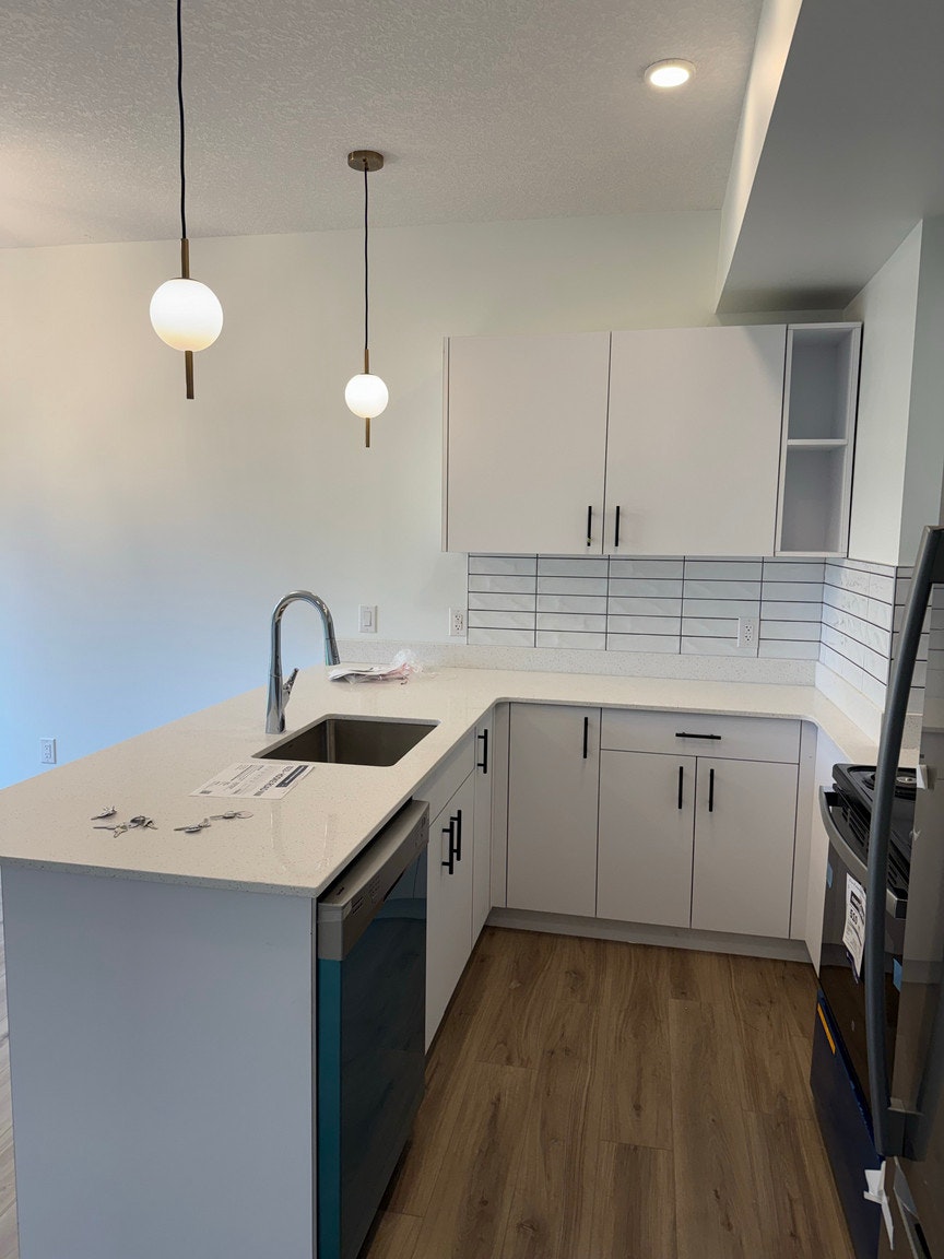 973-33 Hooke Road NW, Edmonton, AB, T5A 4K5 - 3