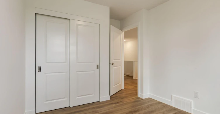 981-33 Hooke Road NW, Edmonton, AB, T5A 4K5 - 16