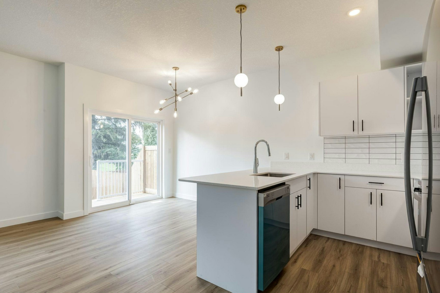 981-33 Hooke Road NW, Edmonton, AB, T5A 4K5 - 13