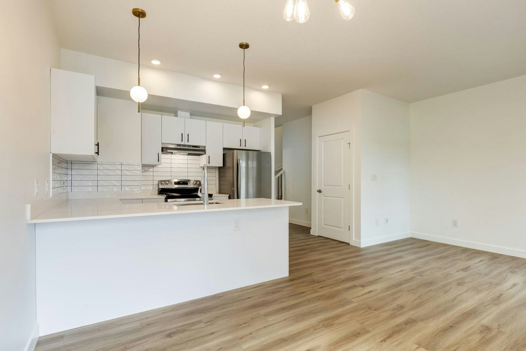 855-33 Hooke Road NW, Edmonton, AB, T5A 4K5 - 11