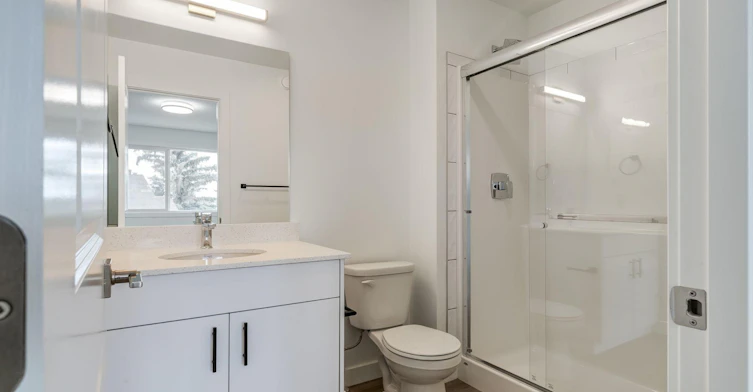 855-33 Hooke Road NW, Edmonton, AB, T5A 4K5 - 17