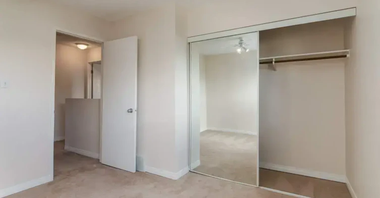 855-33 Hooke Road NW, Edmonton, AB, T5A 4K5 - 7