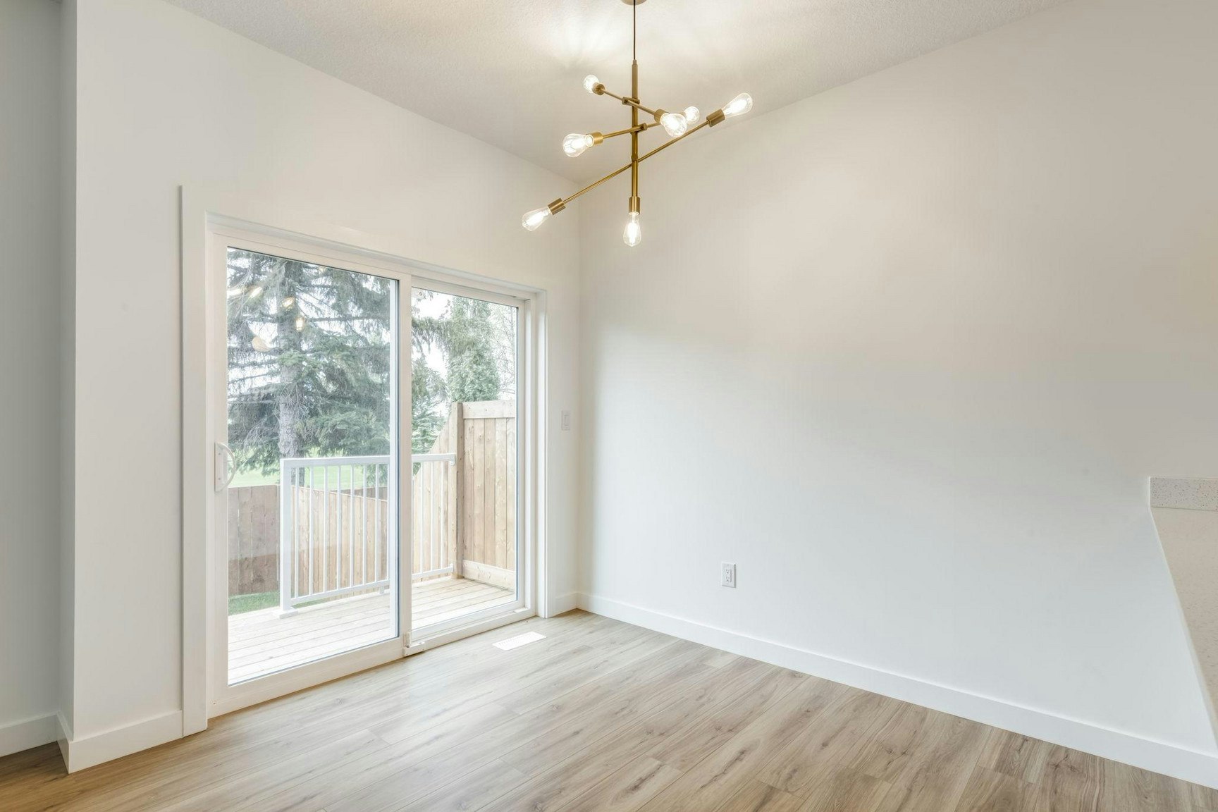 855-33 Hooke Road NW, Edmonton, AB, T5A 4K5 - 14