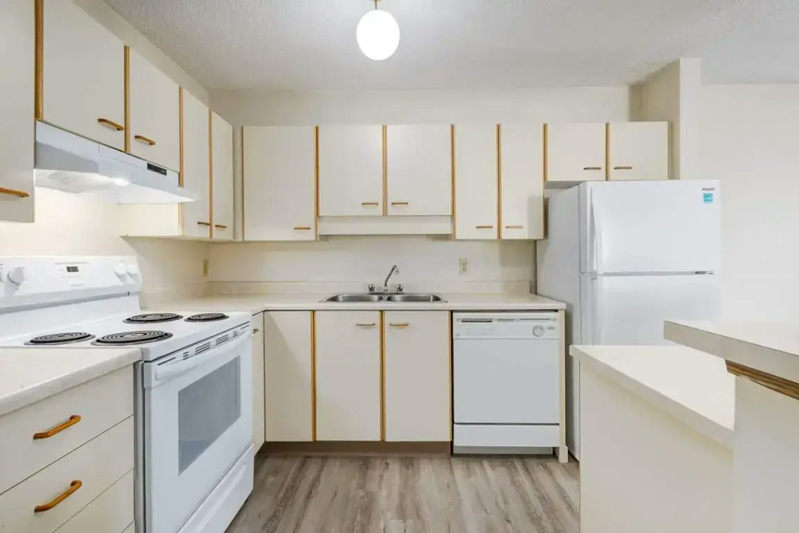 224-391 Huntington Hill NW, Edmonton, AB, T6H 5G1 - 5