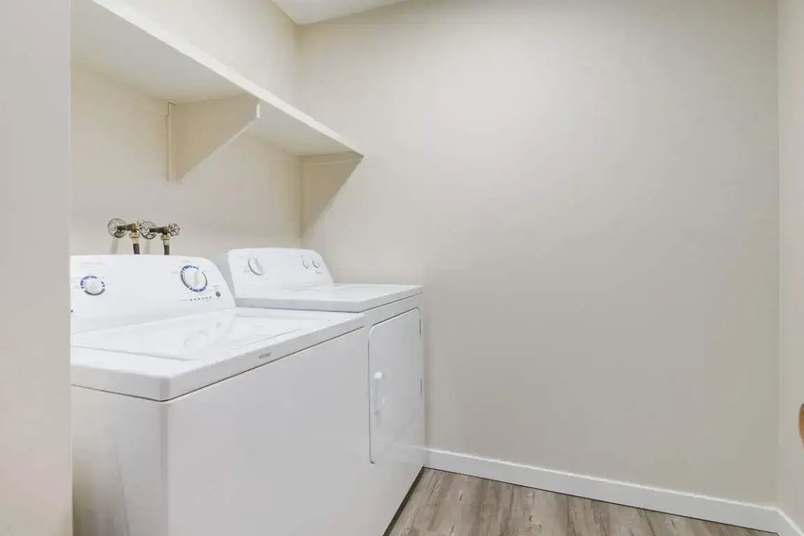 313-391 Huntington Hill NW, Edmonton, AB, T6H 5G1 - 12