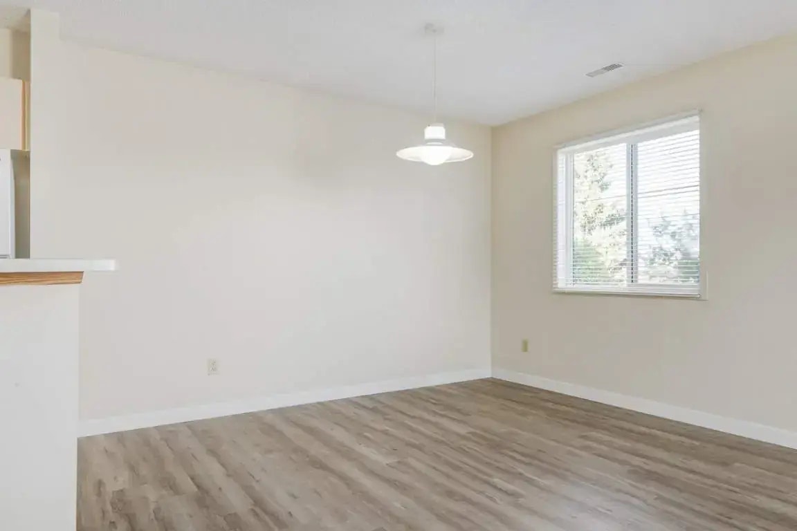 313-391 Huntington Hill NW, Edmonton, AB, T6H 5G1 - 9