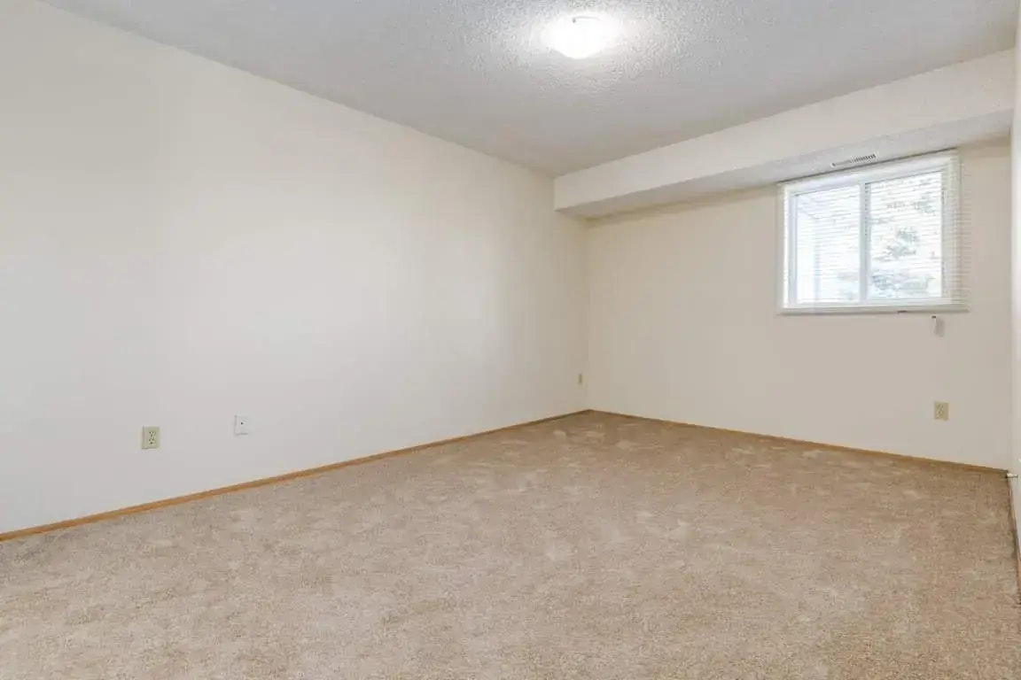 313-391 Huntington Hill NW, Edmonton, AB, T6H 5G1 - 16