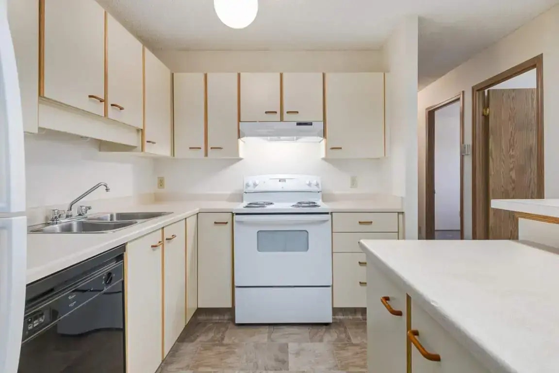 313-391 Huntington Hill NW, Edmonton, AB, T6H 5G1 - 6