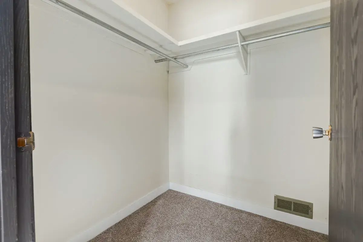 53-89 Huntington Hill NW, Edmonton, AB, T6H 5S6 - 56