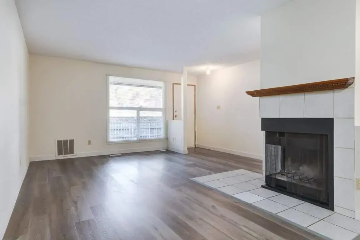 403-563 Huntington Hill NW, Edmonton, AB, T6H 5G1