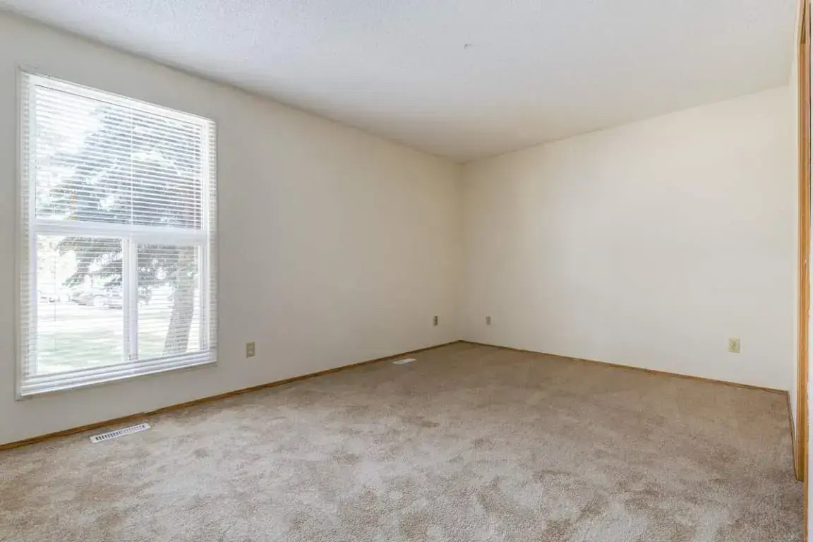 403-563 Huntington Hill NW, Edmonton, AB, T6H 5G1 - 4