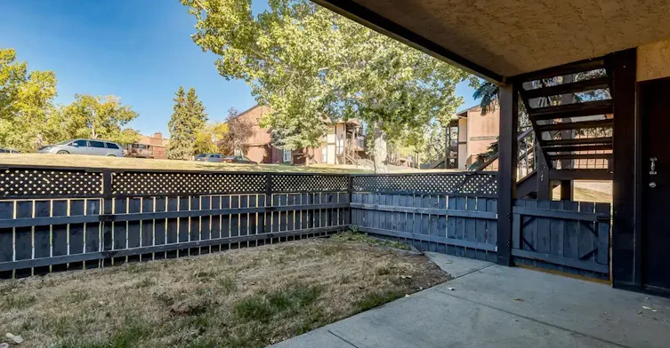 547-563 Huntington Hill NW, Edmonton, AB, T6H 5G1 - 8