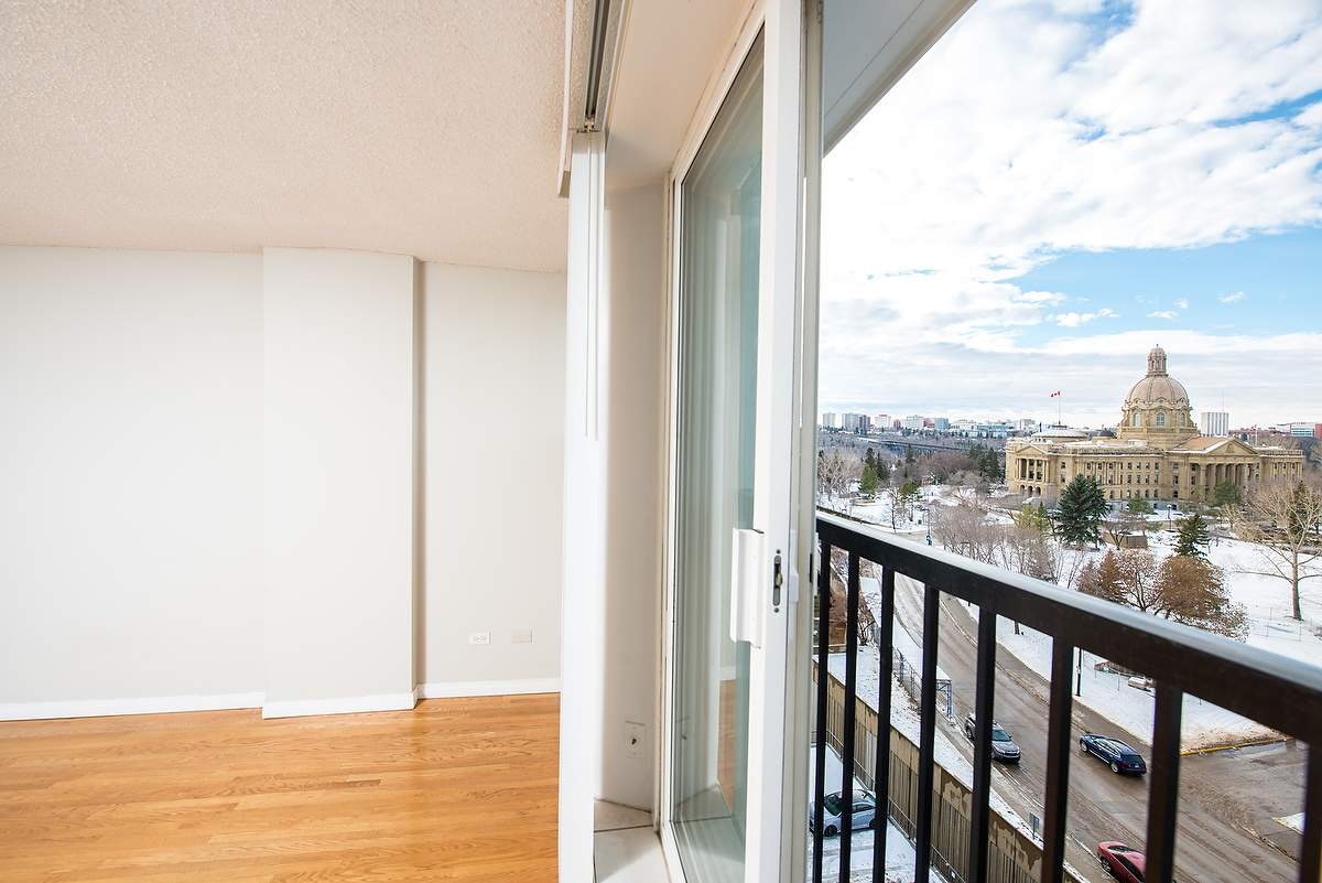 9730 106 Street, Edmonton, AB, T5K 1B7 - 10