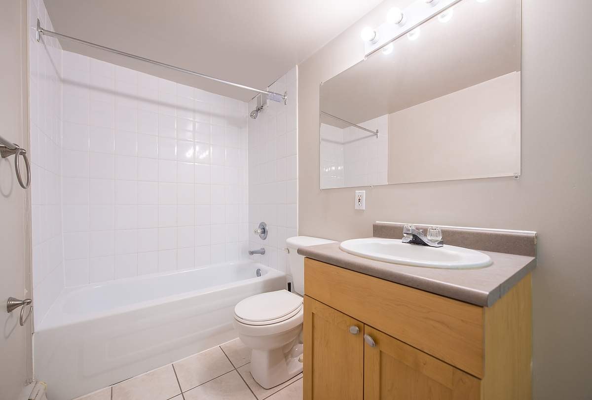 9730 106 Street, Edmonton, AB, T5K 1B7 - 6