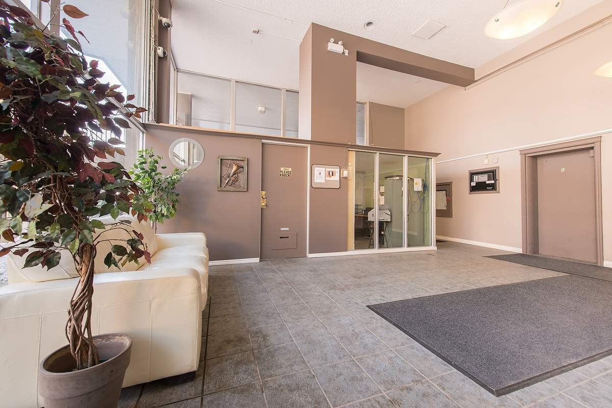 9730 106 Street, Edmonton, AB, T5K 1B7 - 3