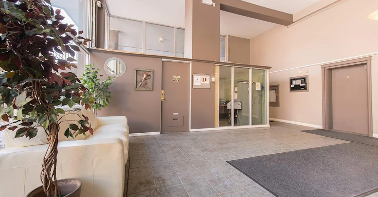 9730 106 Street, Edmonton, AB, T5K 1B7 - 3