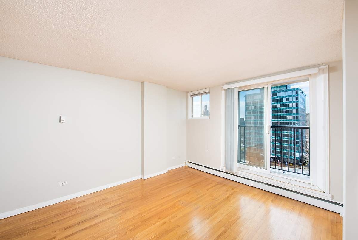 9730 106 Street, Edmonton, AB, T5K 1B7 - 9