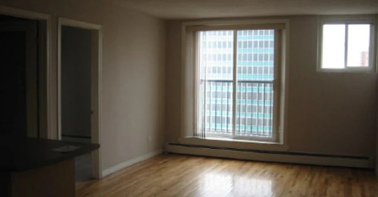 9730 106 Street, Edmonton, AB, T5K 1B7 - 14